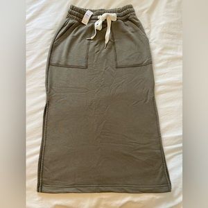 Aerie sweatshirt skirt NWT